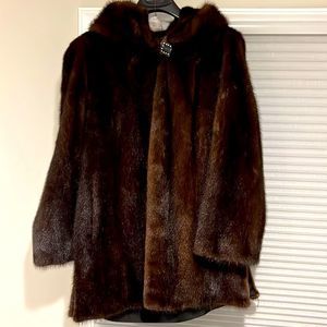 Mink coat. Beautiful in like new condition. Made in Italy,